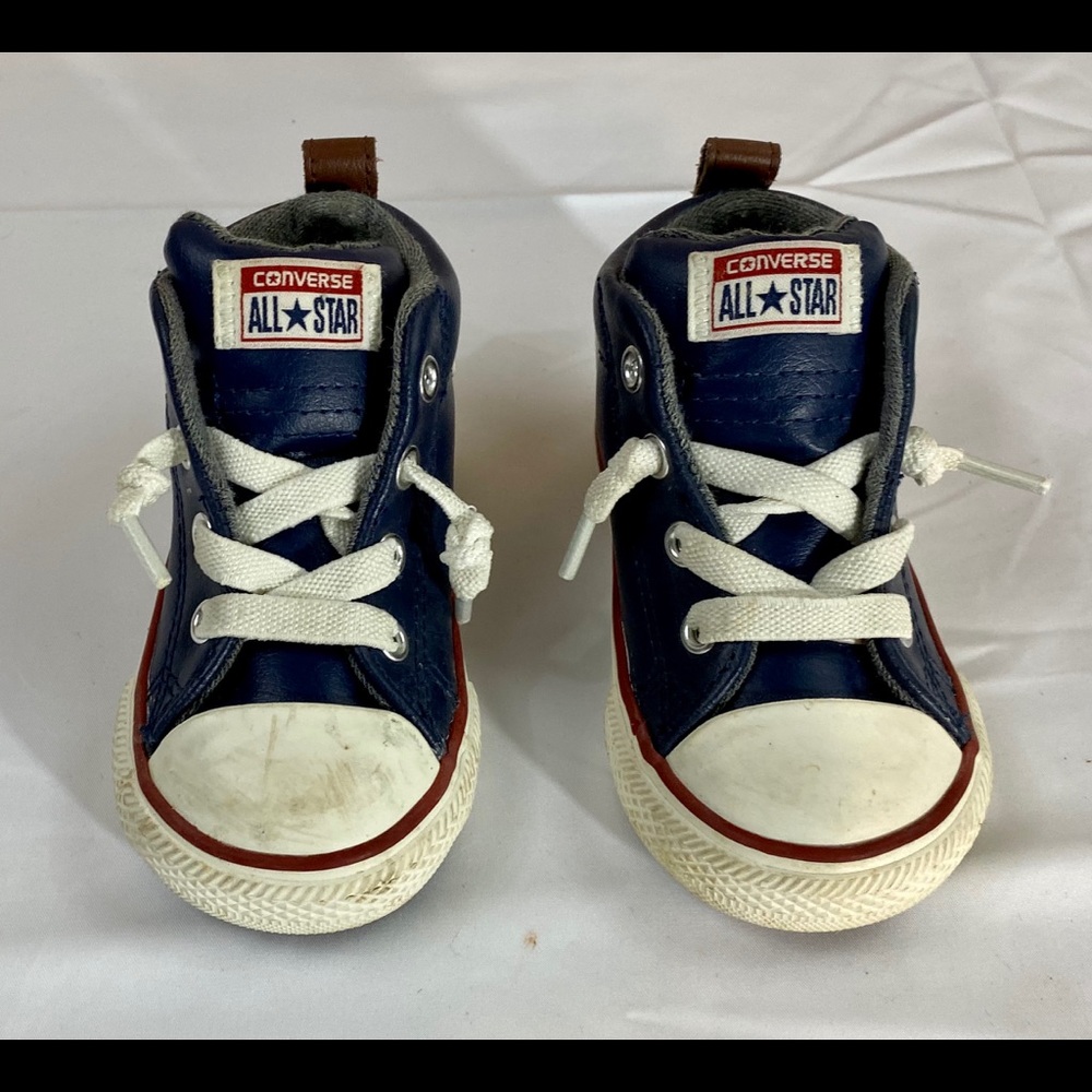 LIKE NEW! Converse All-Star Chuck Taylor- Toddler
